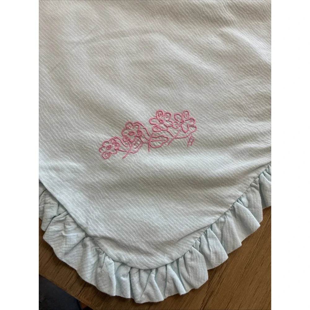 VTG Baby Blanket Cotton Plisse Blue W/ Pink Embroidery Ruffled 35